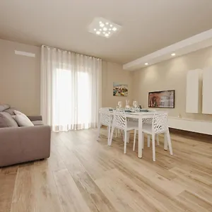  Apartment Chiara